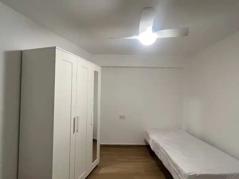 Piso en  Calle Mariano Montesinos 20 - Foto 4