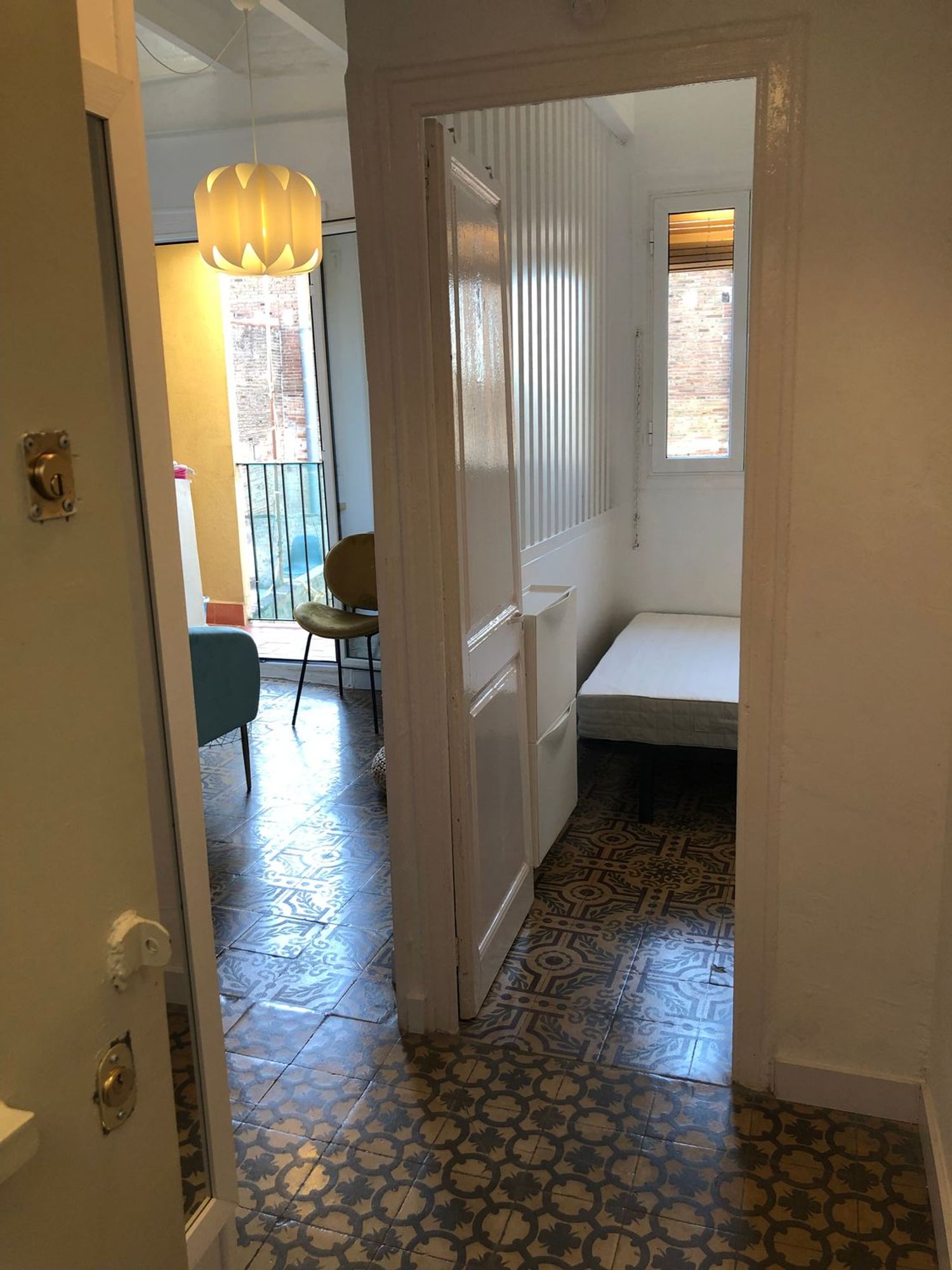 Estudio en calle d'En Robador, 8 - Foto 2