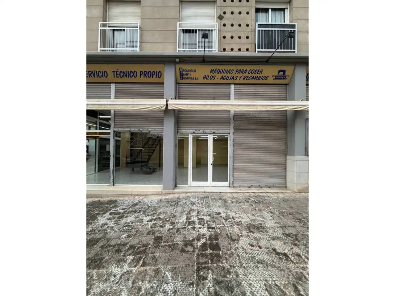 Local comercial en  Calle Dibuixant Avellaneda - Foto 27