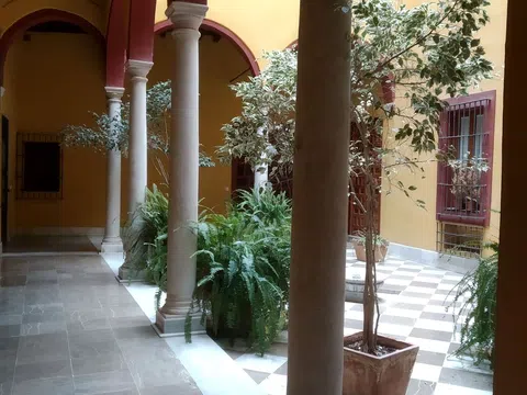 Piso en plaza Cristo de Burgos, 21