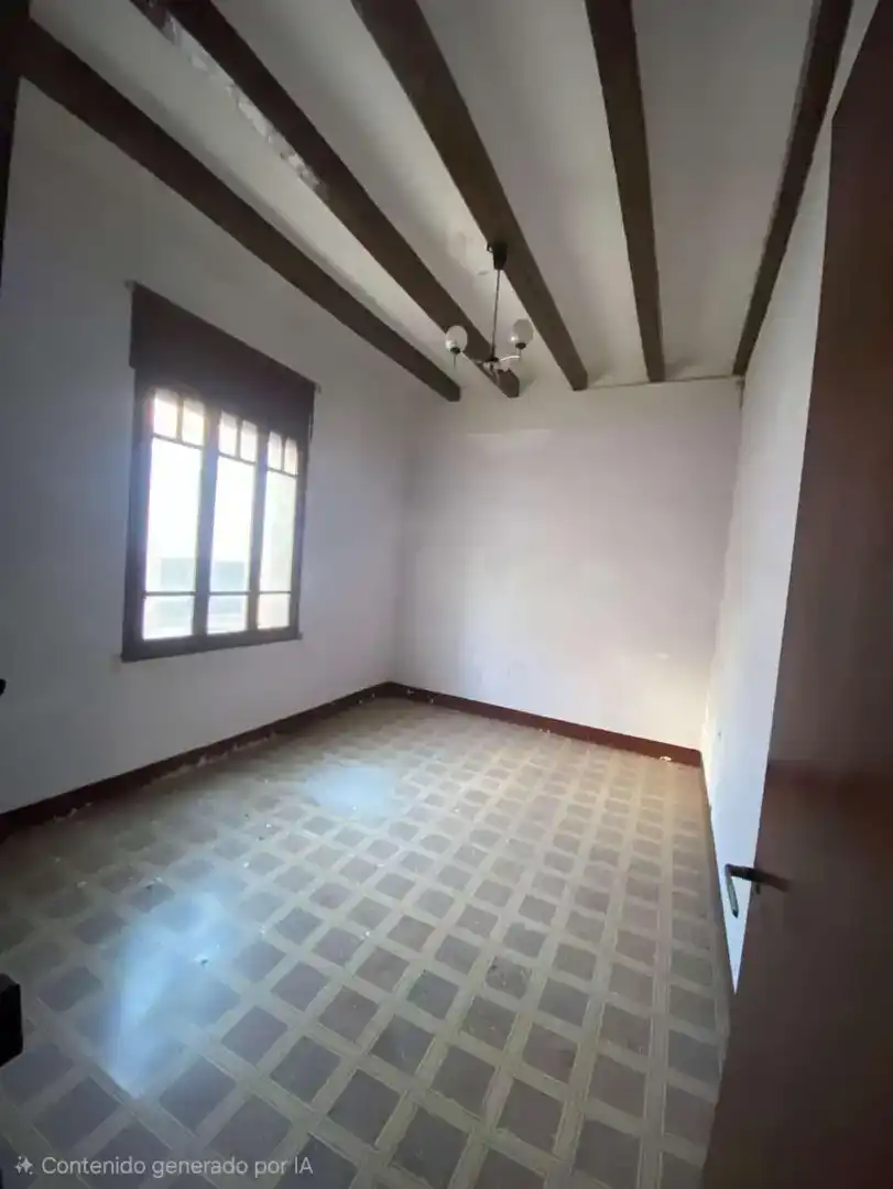 Casa adosada en  Carrer Montcada 20 - Foto 3