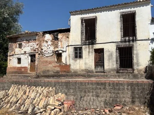 Casa rural en Carretera Mogón a Santo Tome s/n - Foto 1