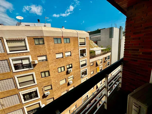 Piso en Avenida Oscar Espla, 28, Ensanche-Diputación - Foto 4