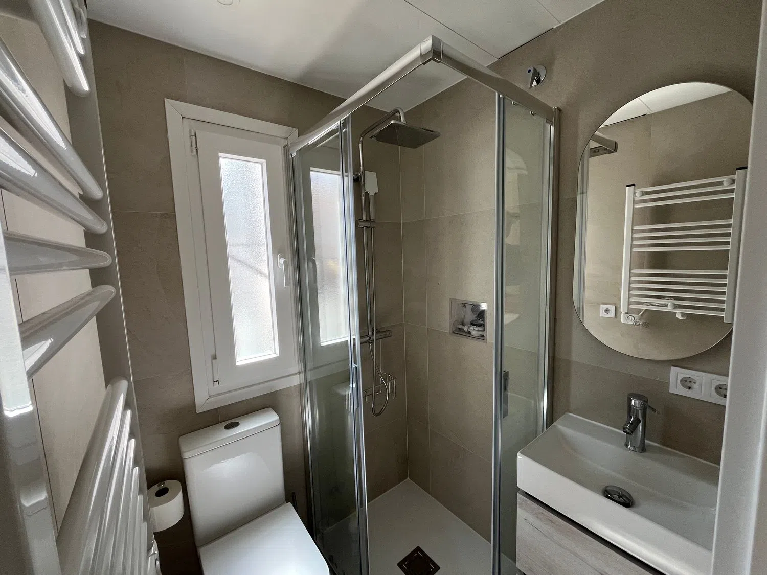 Estudio en avenida de Menéndez Pelayo, 39 - Foto 4
