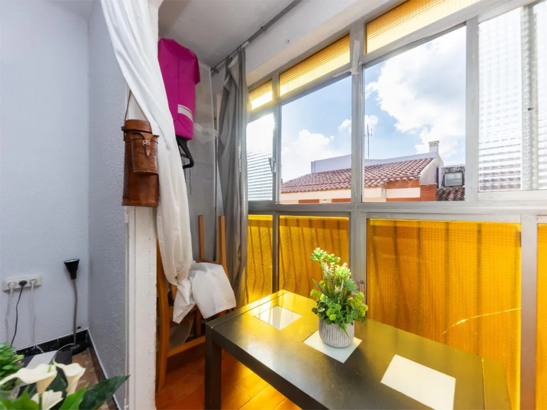 Piso en  Carrer de Pere Masallach 6 - Foto 2