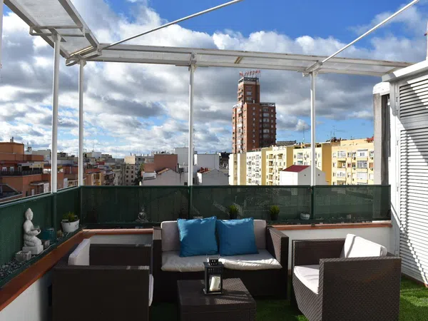 Ático en calle de Coslada, 11