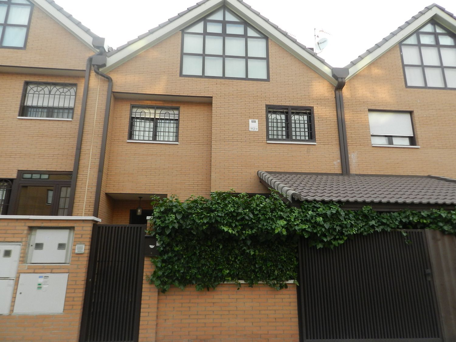 Chalet adosado en Restón i - Restón Ii - Foto 1