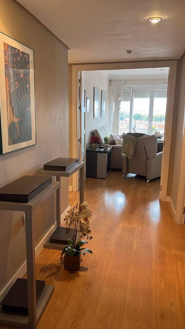 Piso en  Avenida de las Ciencias 59