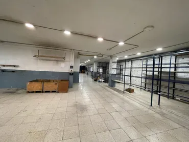 Local comercial en  Carrer de Martí i Julià 33 - Foto 6