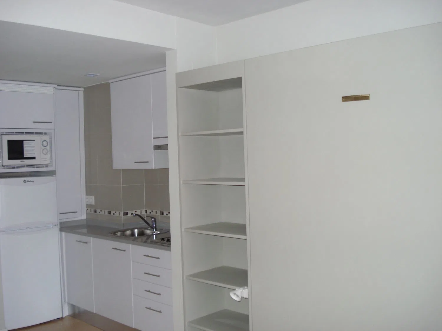 Estudio en calle de los Vascos, 21 - Foto 6