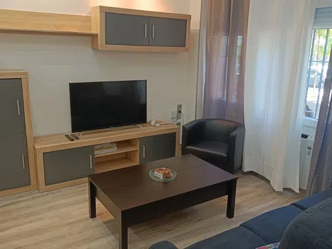 Estudio en avenida de Betanzos, 12