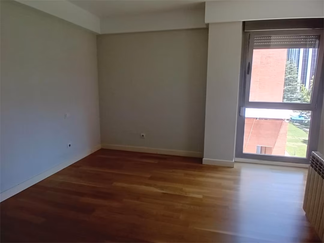 Piso en  Calle de Caleruega 88 - Foto 8