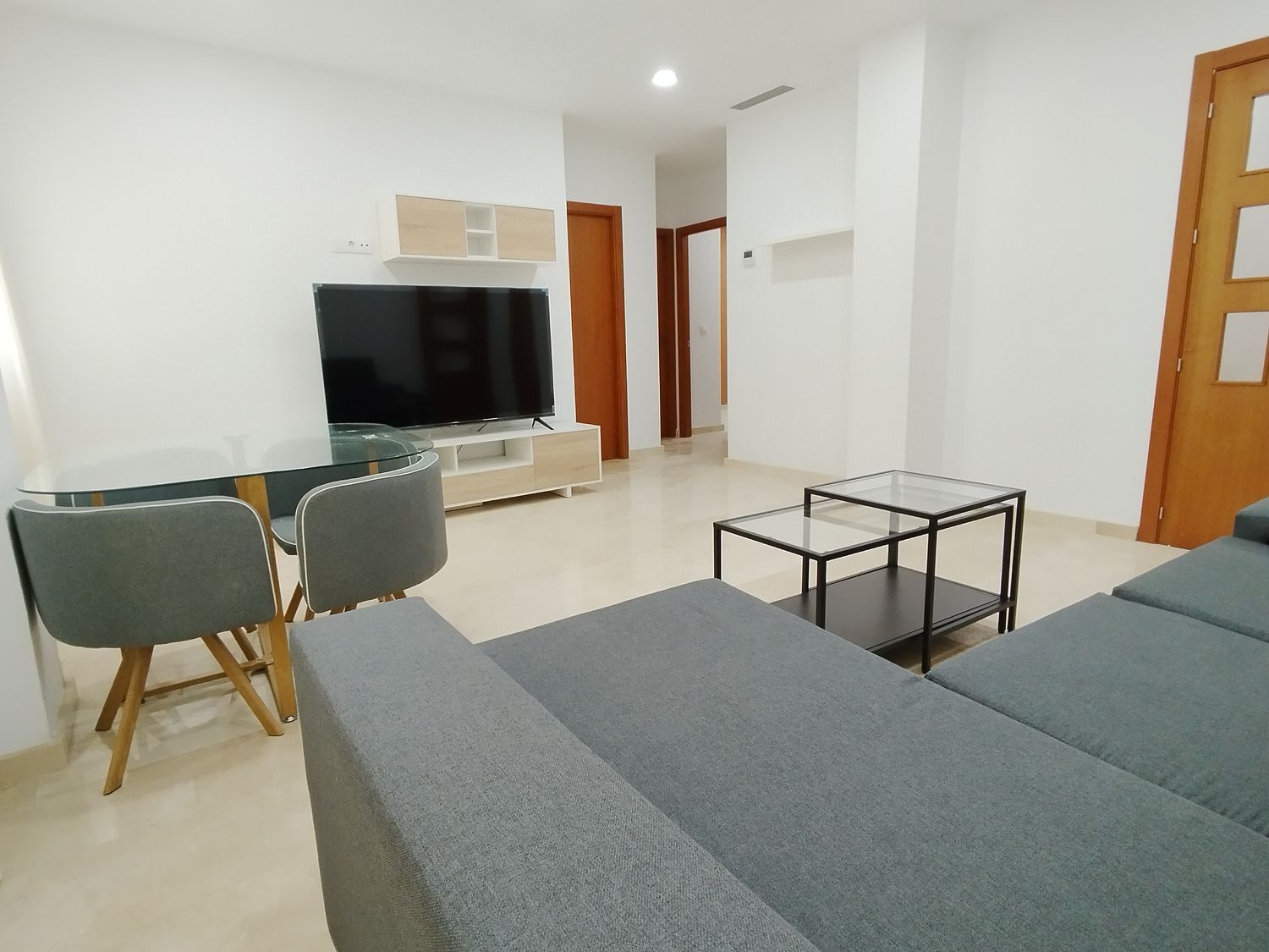 Piso en calle Castillo de Alcala de Guadaira, 21 - Foto 2