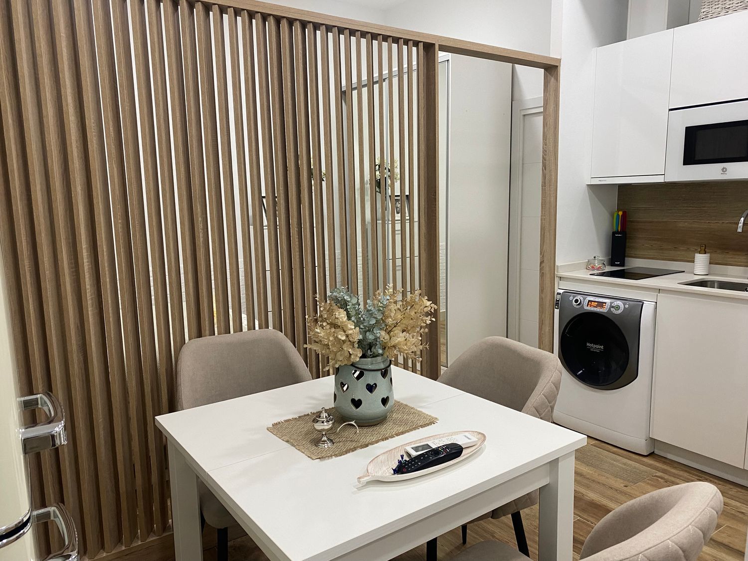 Estudio en calle San Vicente, 7 - Foto 3