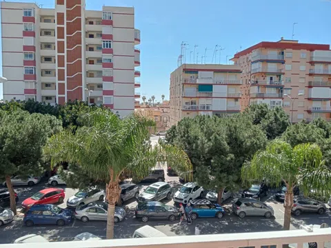 Piso en calle Falucha, 1