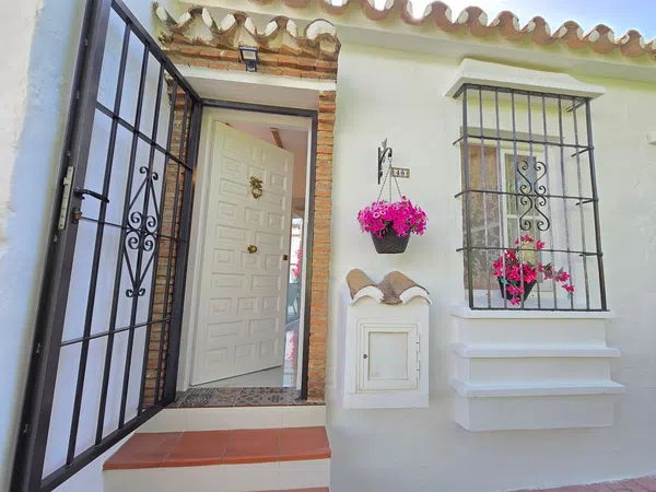 Chalet adosado en Cl Cortijo de la Cruz, 48 - Foto 1