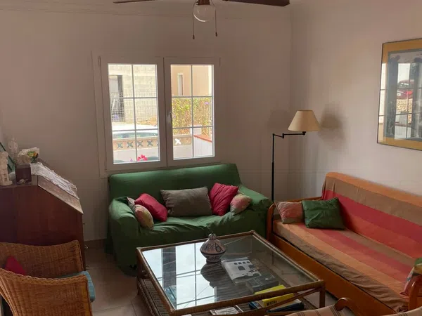 Chalet adosado en Calle de Mar Blava, 15 - Foto 1