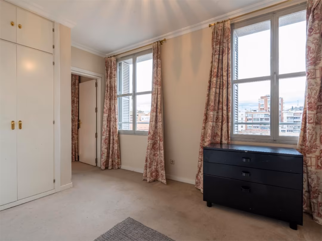 Piso en  Calle del General Arrando 28 - Foto 9