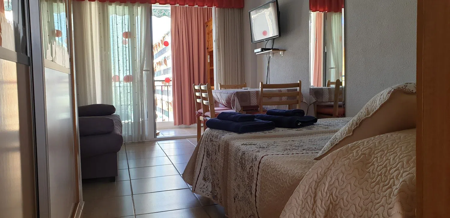 Estudio en avenida de la Marina Baixa, 13 - Foto 2