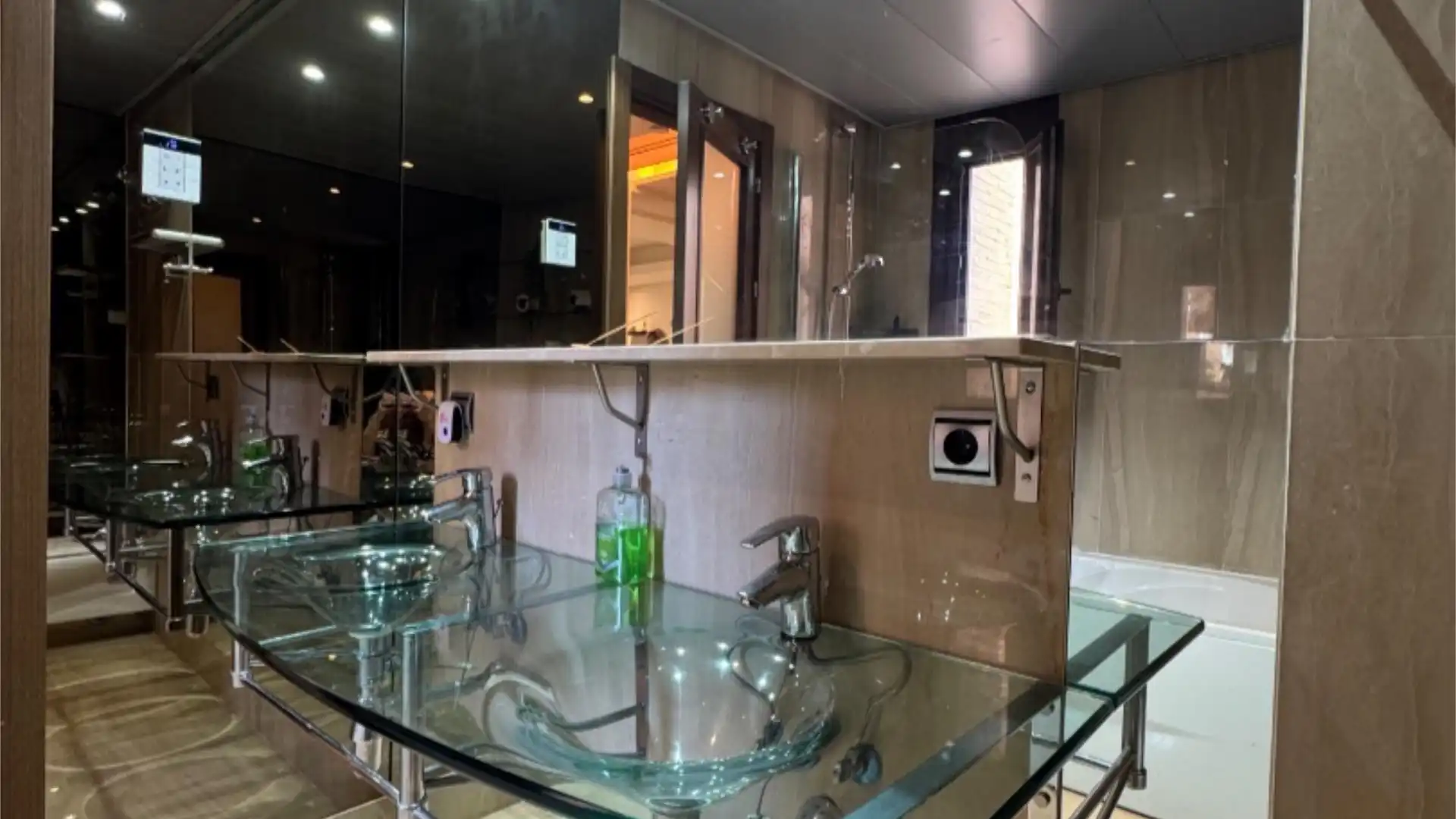 Piso en  Calle del Mare Nostrum 10 - Foto 10