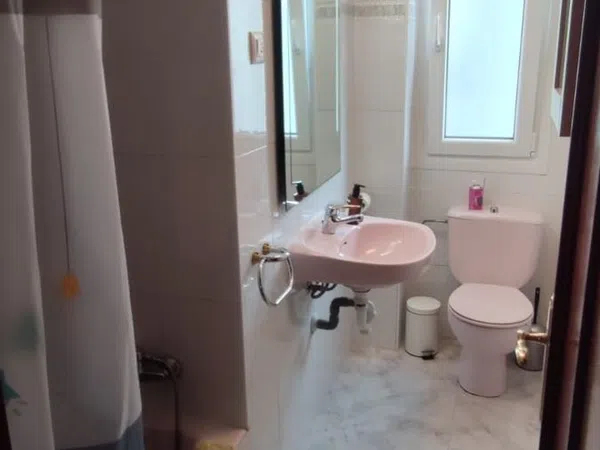 Piso en calle Juan del Castillo, 20 - Foto 1