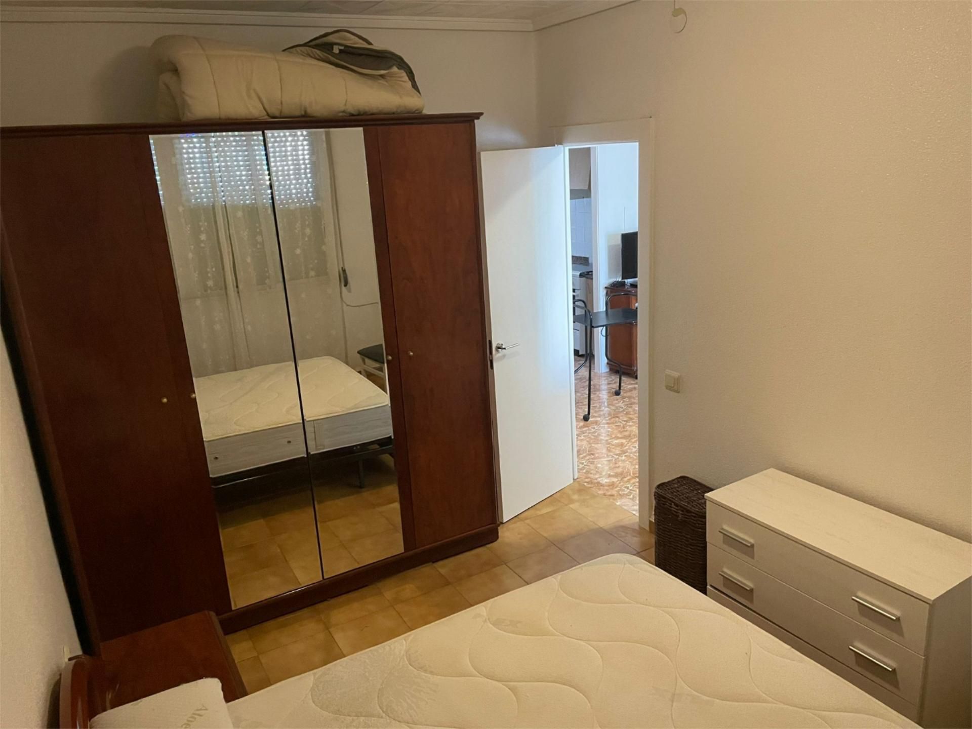 Planta baja en  Carrer de Montanejos 4 - Foto 5