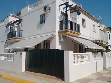 Chalet en  Avenida de Rocío Jurado 1 - Foto 20