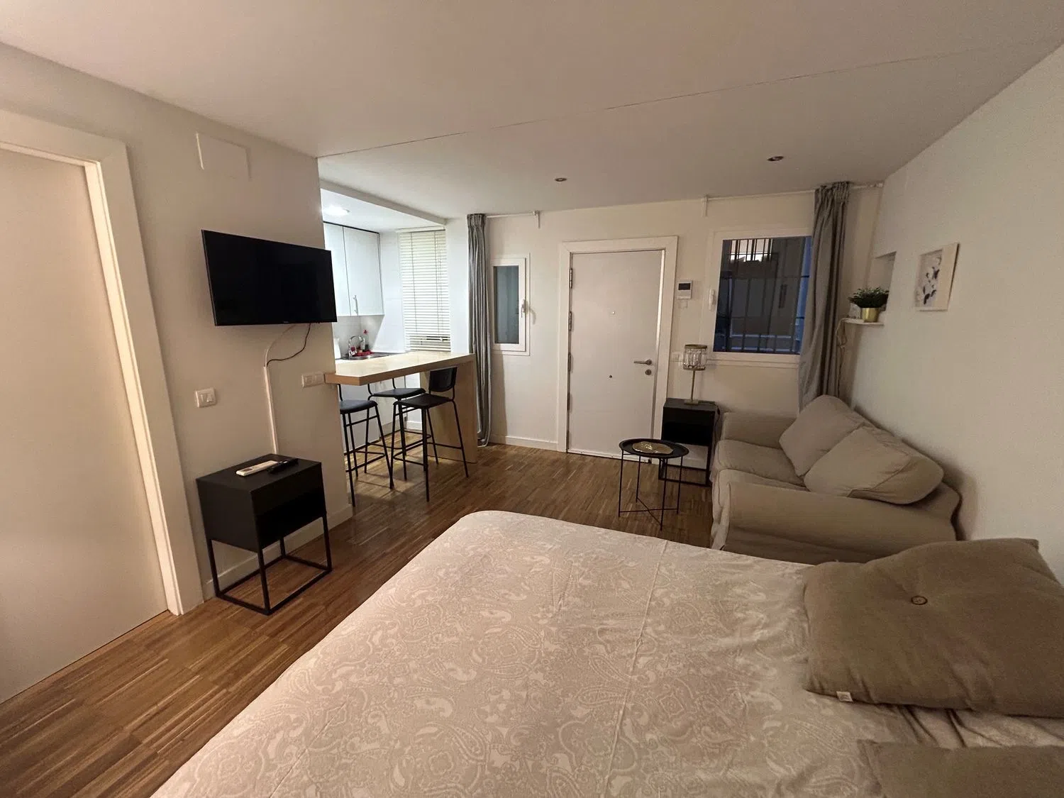 Estudio en calle de Tarragona, 38 - Foto 4