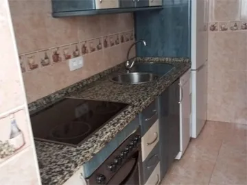 Piso en  Calle Ciudad de Ayora 7 - Foto 3
