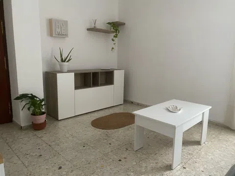 Piso en calle Pintor Lozano Sidro, 2