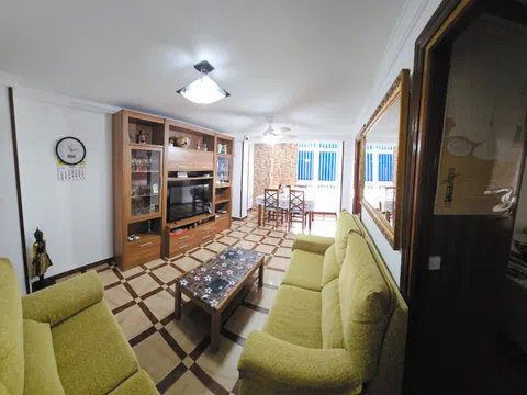 Piso en calle Ingeniero de la Torre Acosta, 32