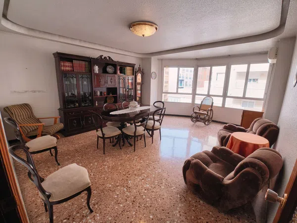 Piso en Barrio Pont Nou-Corazón de Jesús - Foto 1