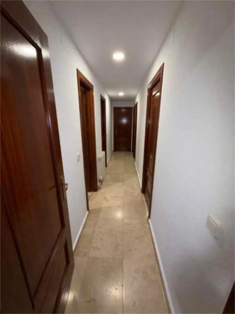 Piso en Zona Eroski - Foto 5