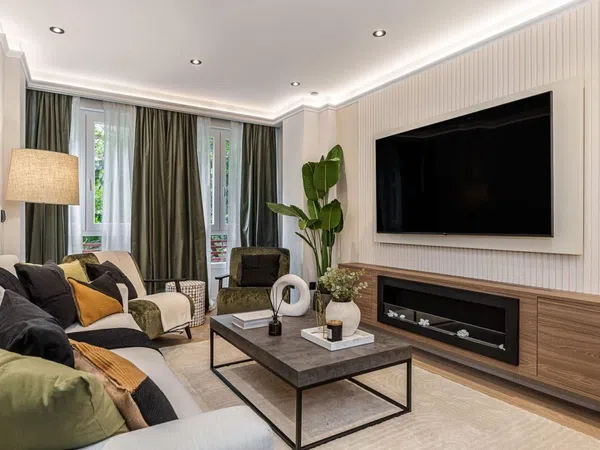 Piso en calle de Juan Bravo, 55