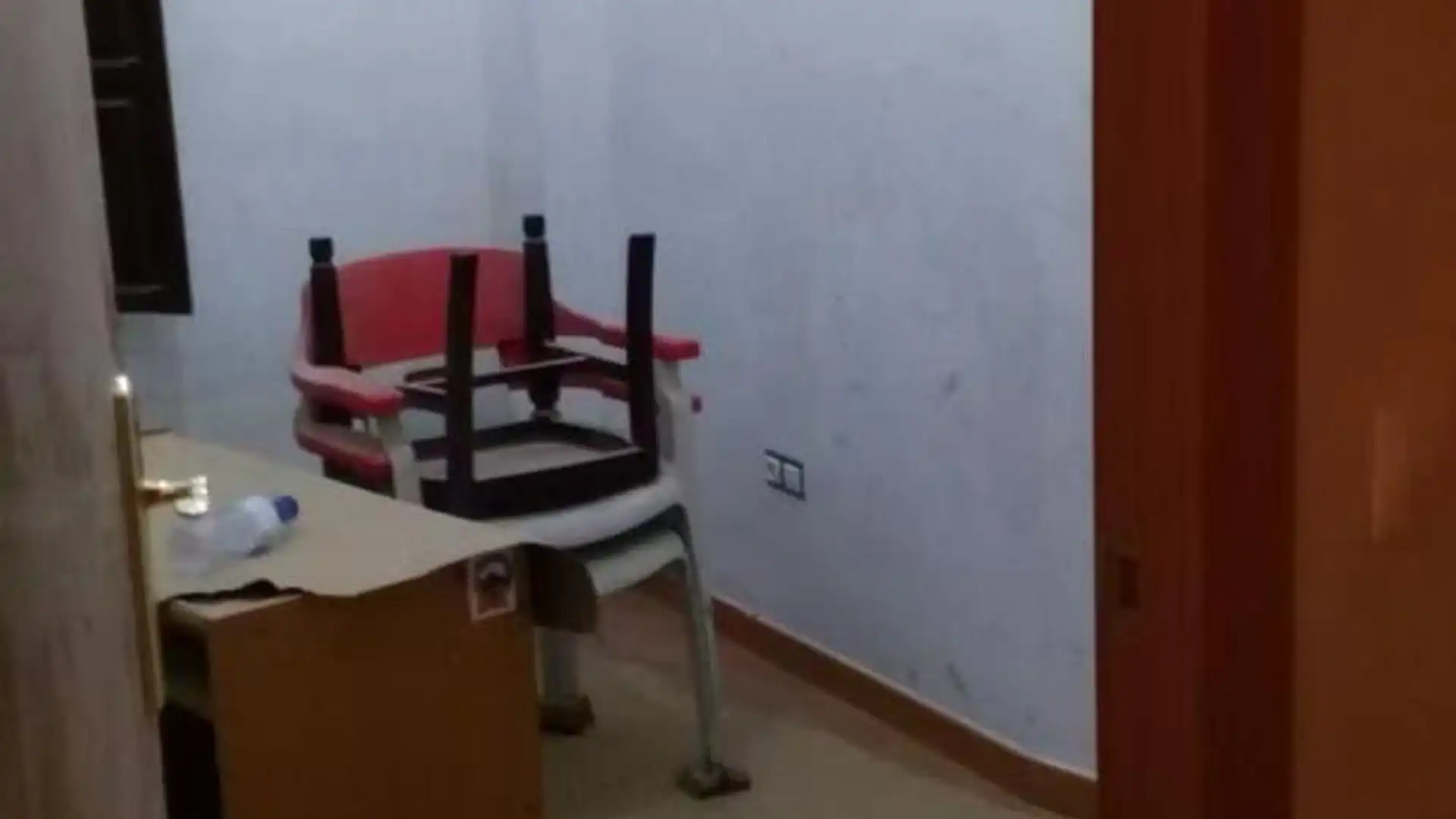 Planta baja en  Carrer d'Isabel la Catòlica 38 - Foto 2