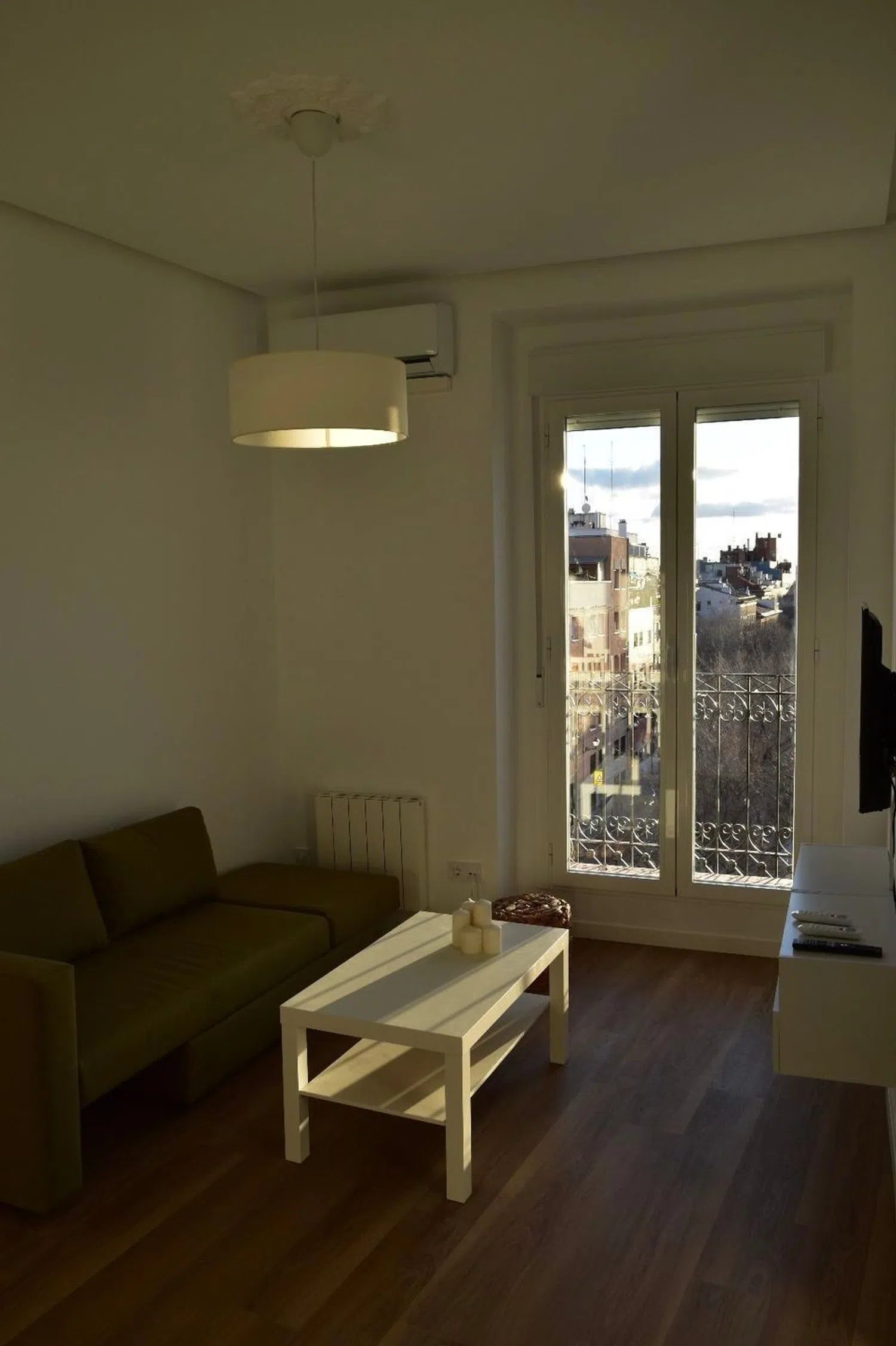 Piso en calle de Embajadores, 49 - Foto 3