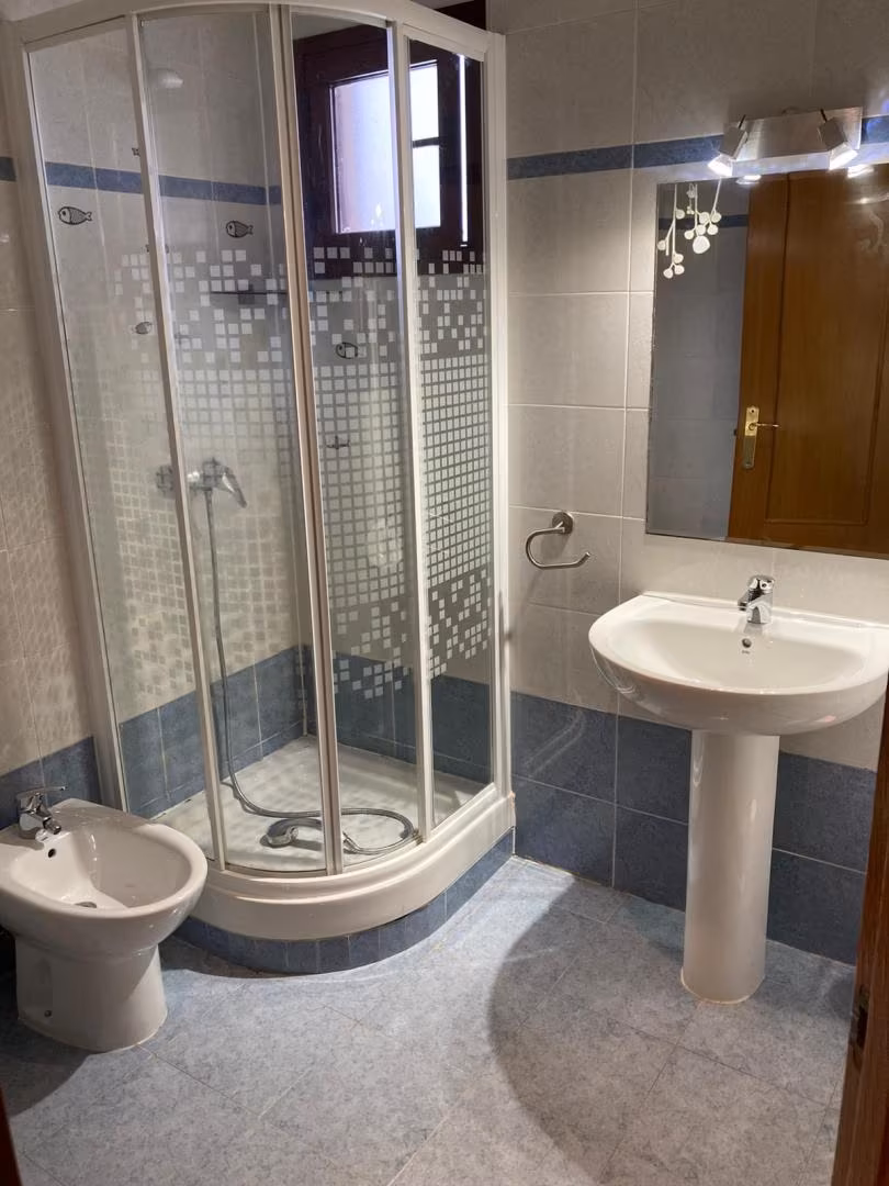 Piso en  Calle de Eduardo Barreiros 67 - Foto 12