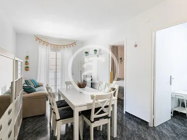 Piso en  Carrer de Francesc Llunell - Foto 2