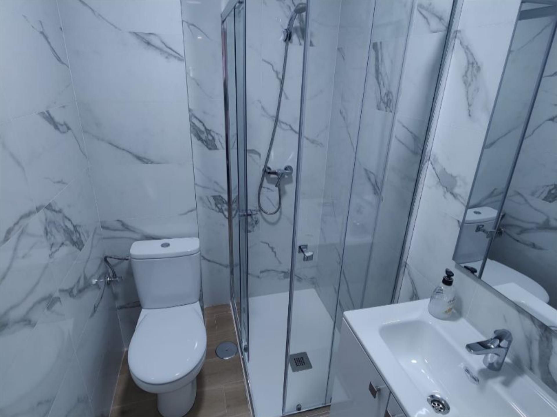 Piso en  Calle Pintor Pedro Orrente 2 - Foto 4