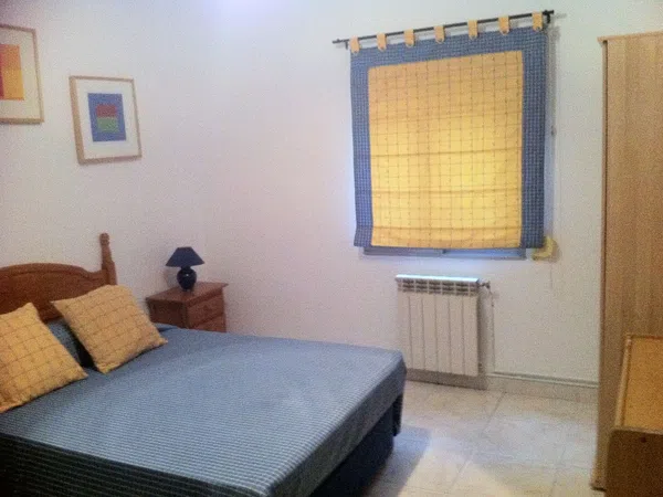 Piso en calle Benamargosa, 4