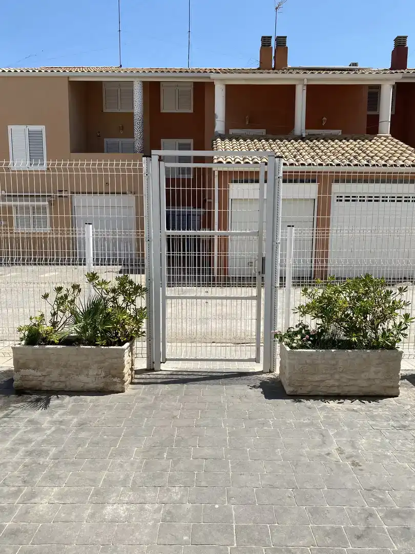 Planta baja en  Carrer José Segrelles 3 - Foto 17