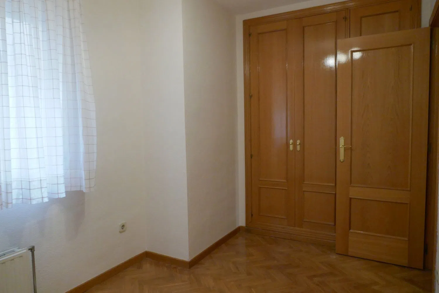 Piso en avenida Don Juan de Borbón, 4 - Foto 7