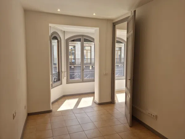 Piso en Centre - Passeig i Rodalies - Foto 3