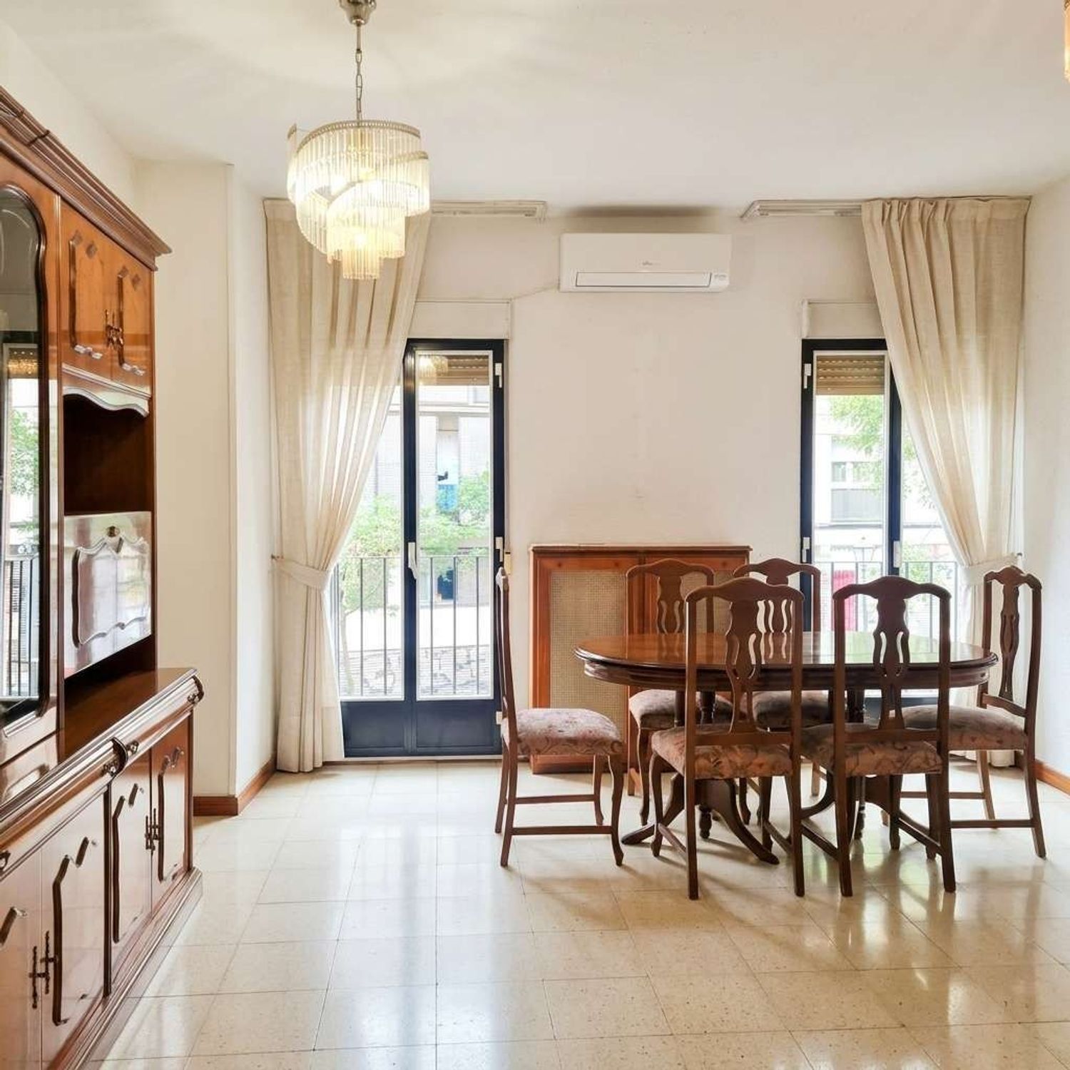 Piso en calle de Embajadores, 37 - Foto 1