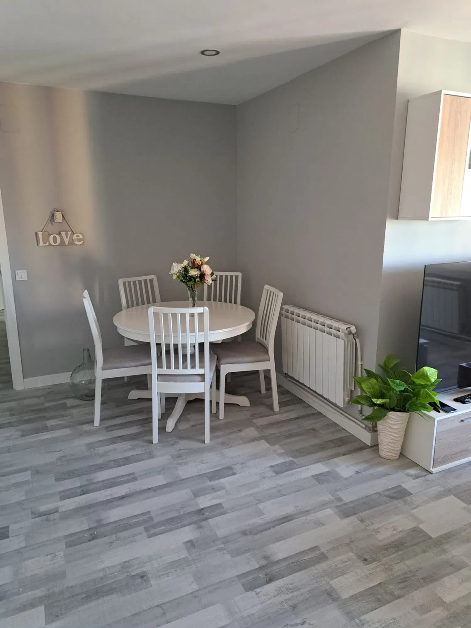 Piso en calle Pintor Velazquez, 33 - Foto 1