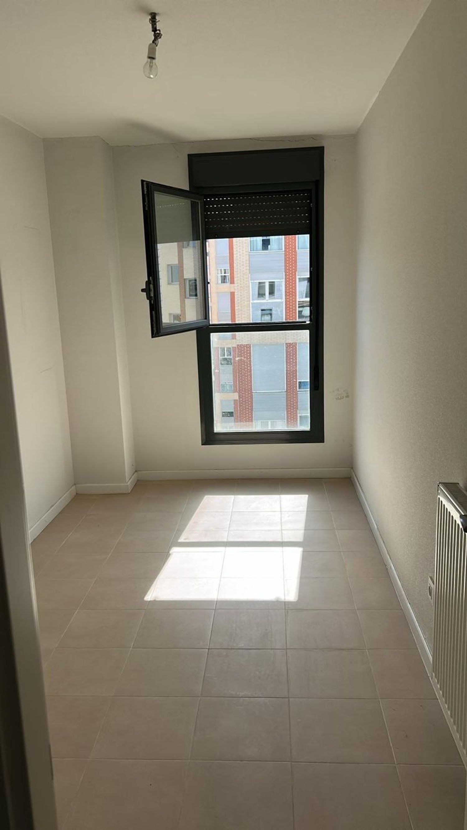 Piso en avenida de Castilla y León, 9 - Foto 4