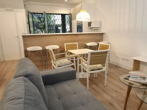 Estudio en plaza Salesiano Don Ubaldo, 9 portallocal