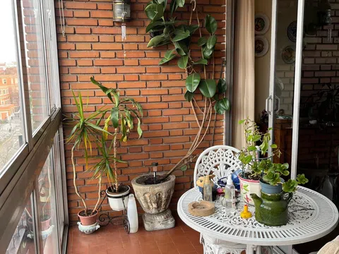 Piso en paseo de las Acacias, 23