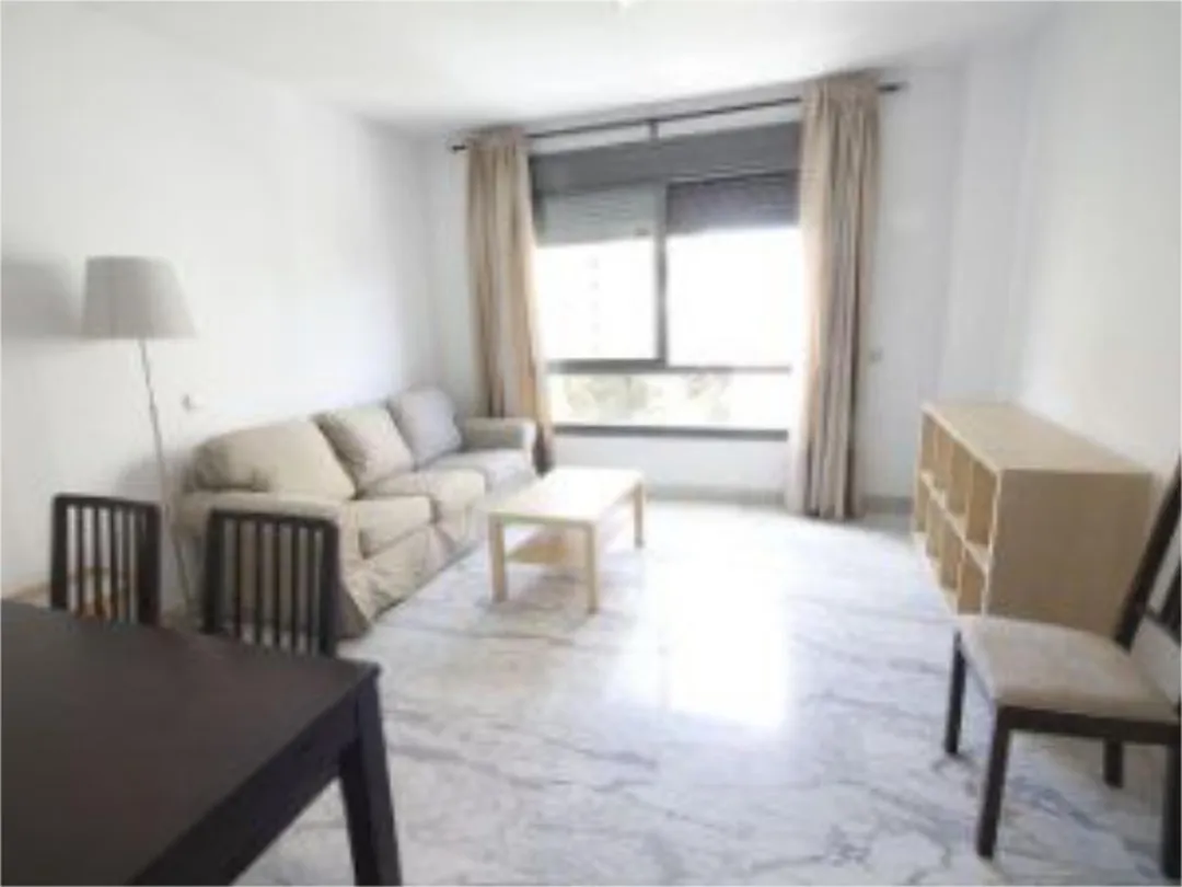 Piso en  Avenida Concejal Alberto Jiménez-Becerril 24 - Foto 1