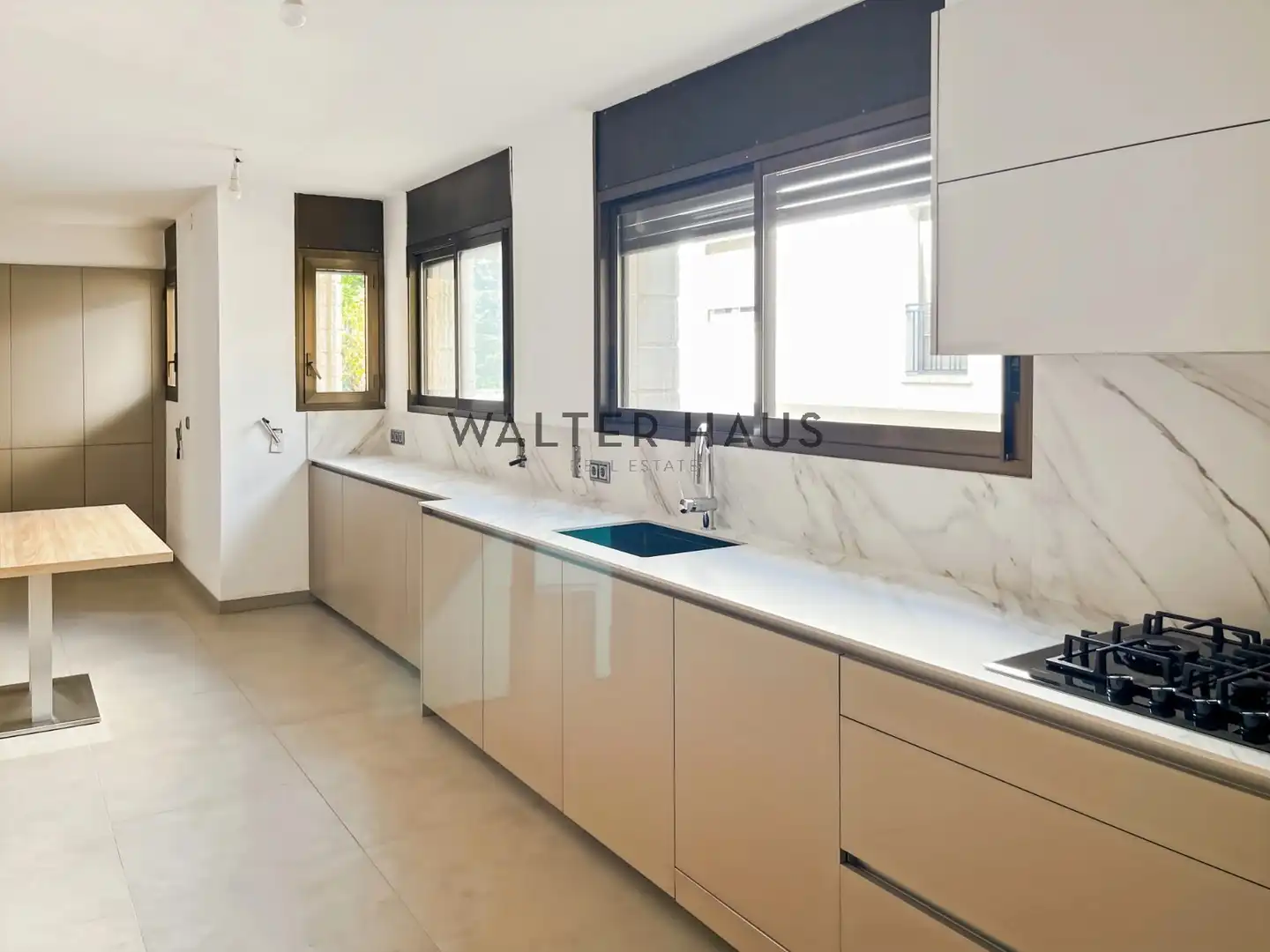 Chalet en  Carrer d'Àngel Guimerà - Foto 23